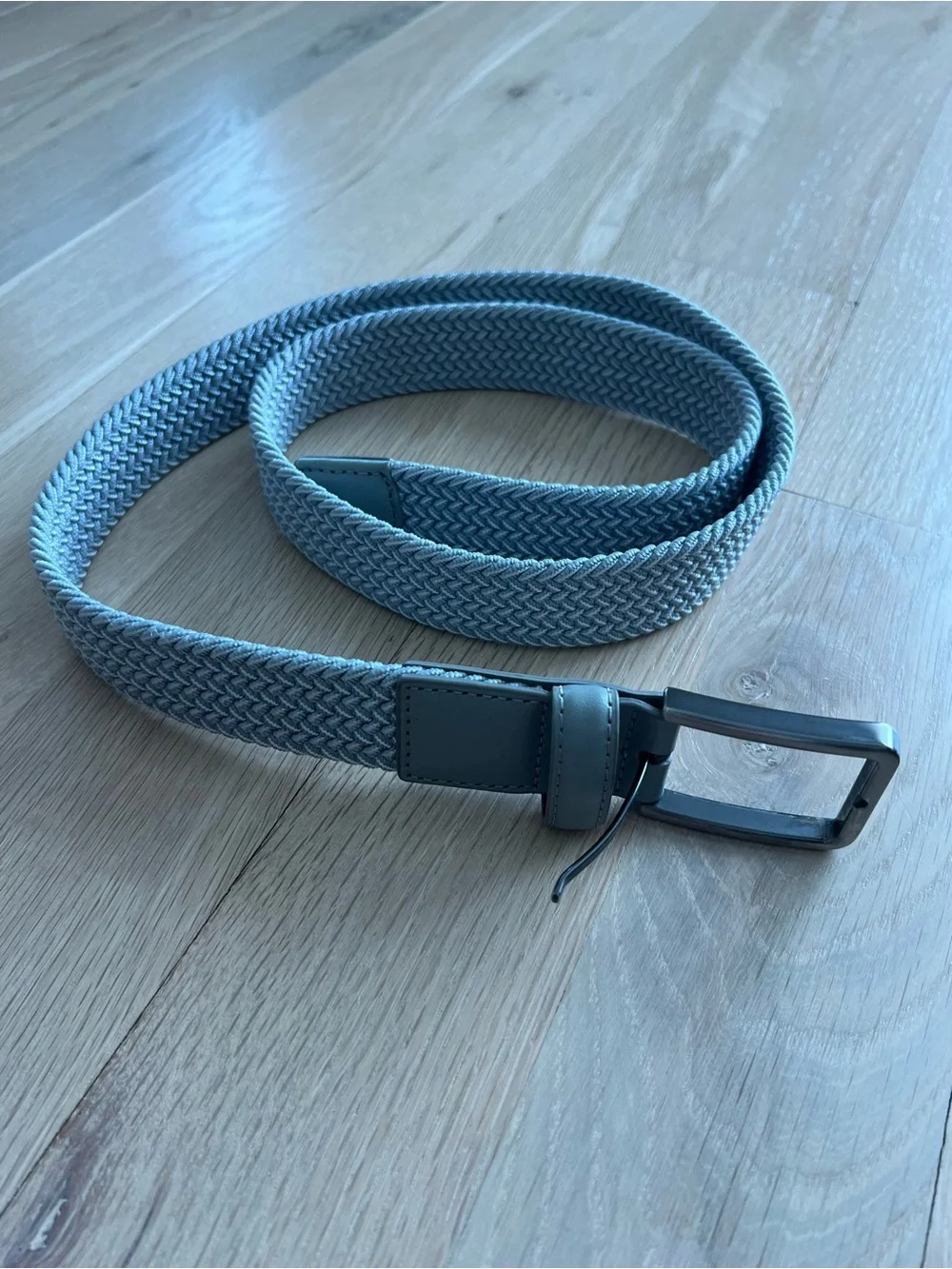 Men's Braided Stretch Belt in Light Gray